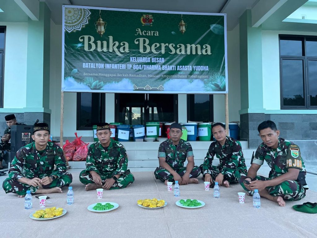 Buka bersama prajurit yon tp 804/dbay